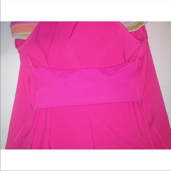 Lululemon Amped Up Tank - Picture 6 of 9